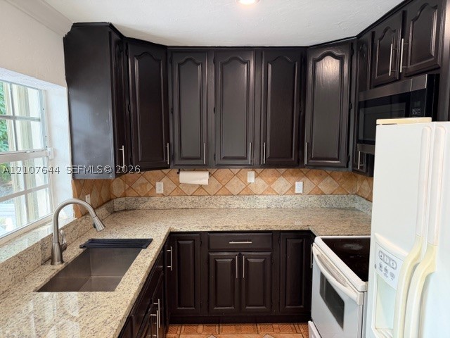 7550 SW 67th Ave, South Miami FL 33143