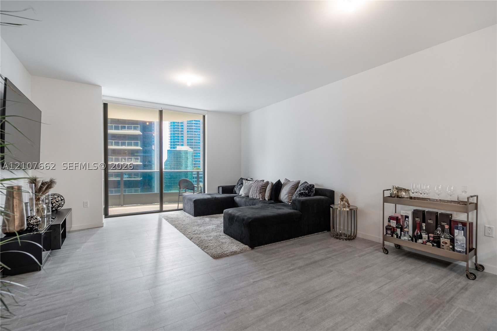 1000 Brickell Plz #2005, Miami FL 33131