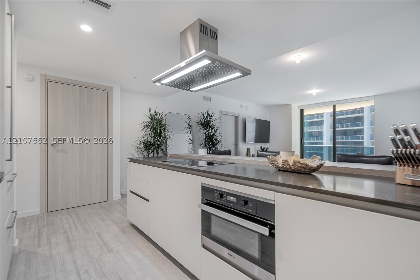 1000 Brickell Plz #2005, Miami FL 33131