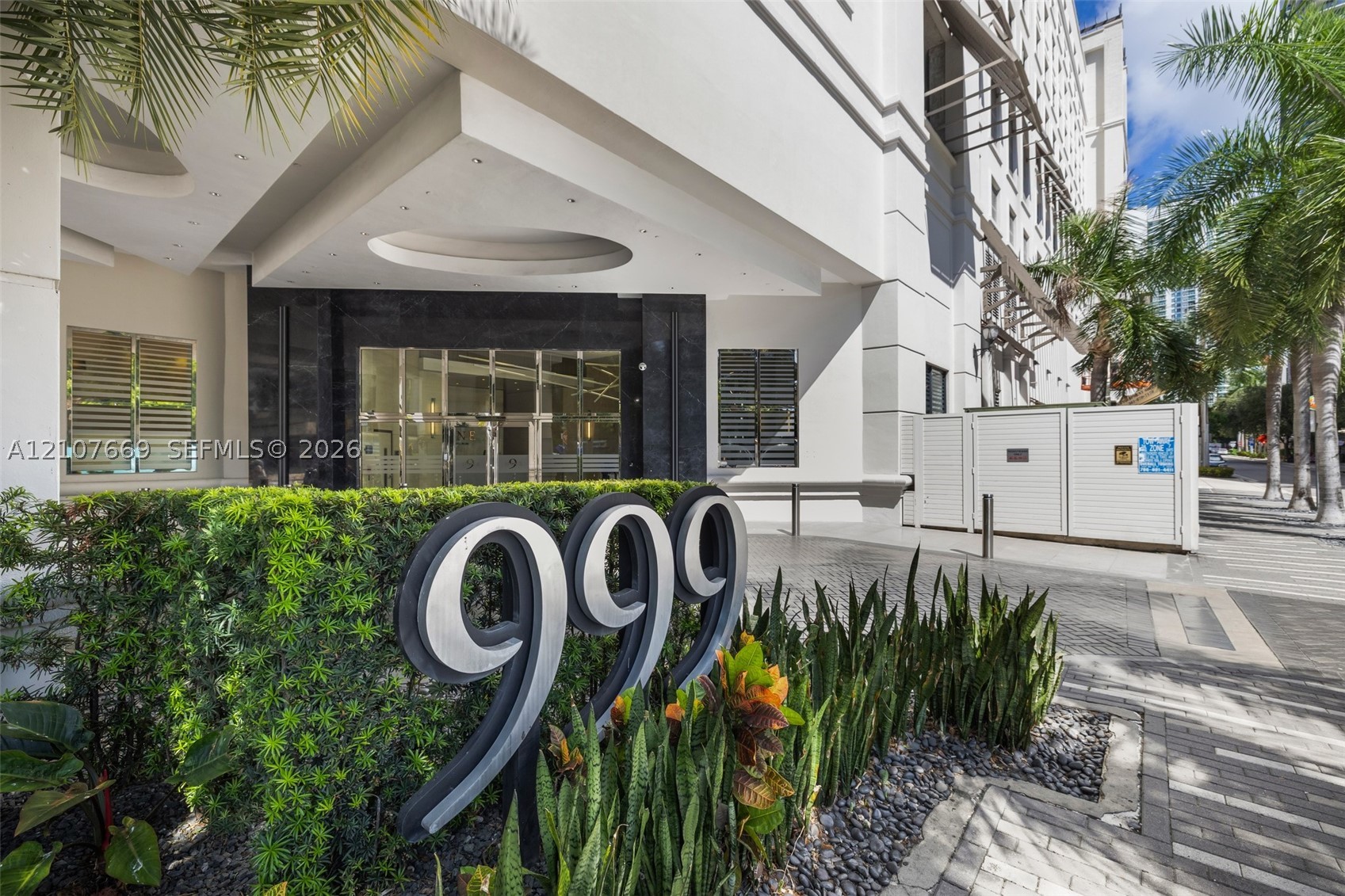 999 SW 1st Ave #2611, Miami FL 33130