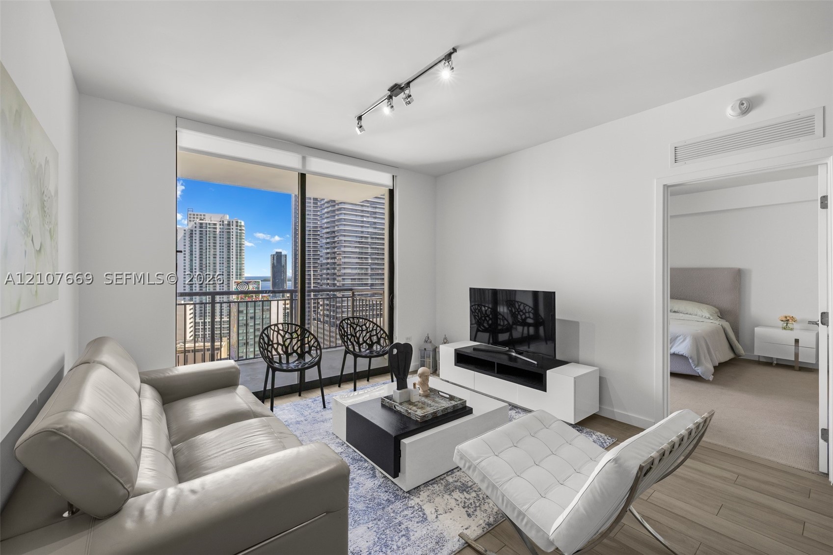 999 SW 1st Ave #2611, Miami FL 33130