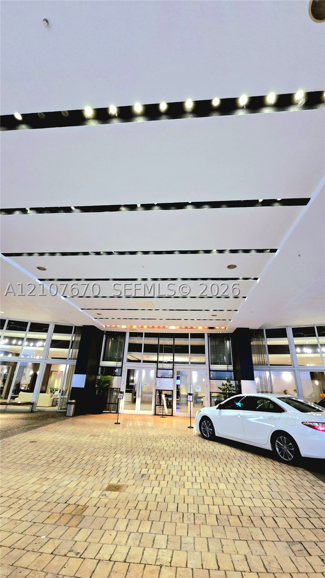 60 SW 13th St #2210, Miami FL 33130