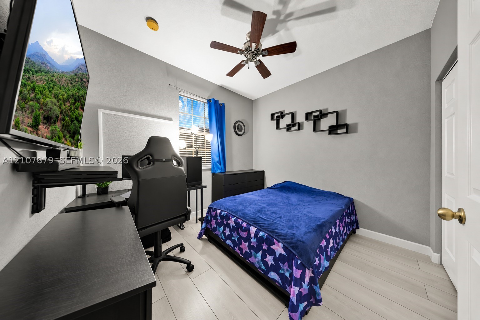 22066 SW 93rd Pl, Cutler Bay FL 33190