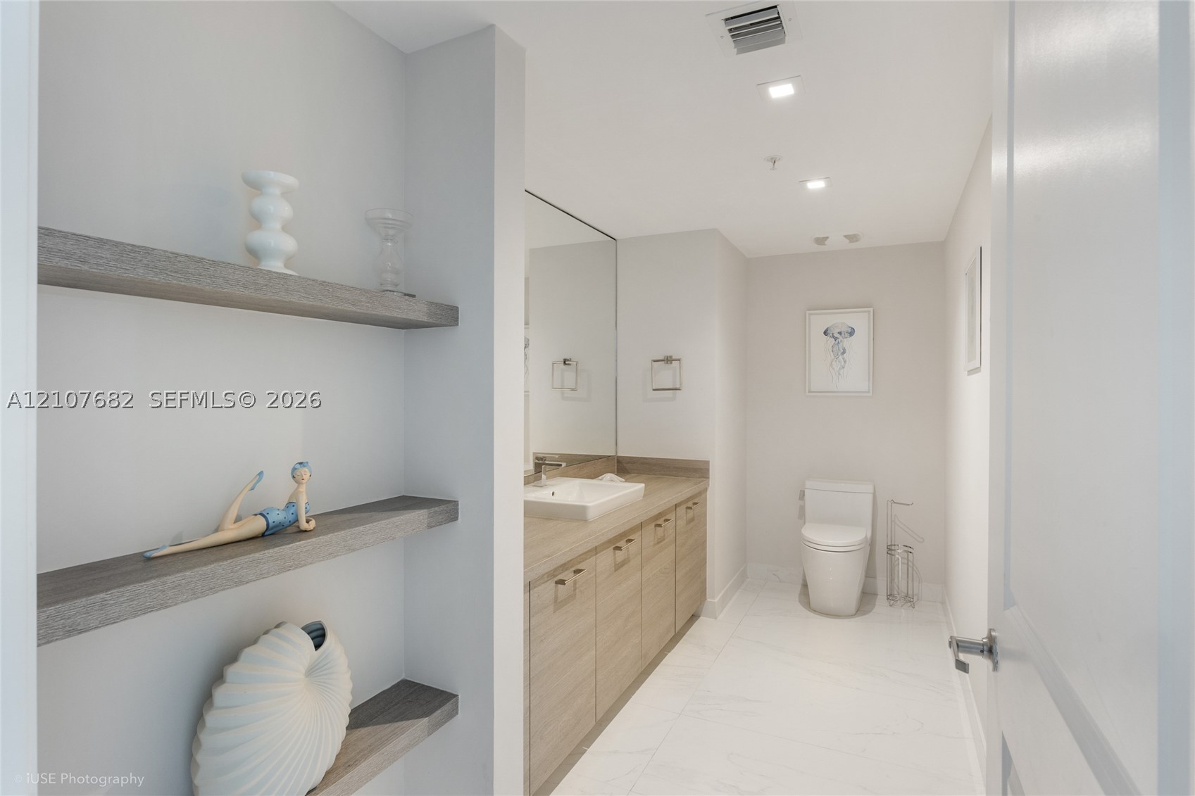 400 Sunny Isles Blvd #704, Sunny Isles Beach FL 33160