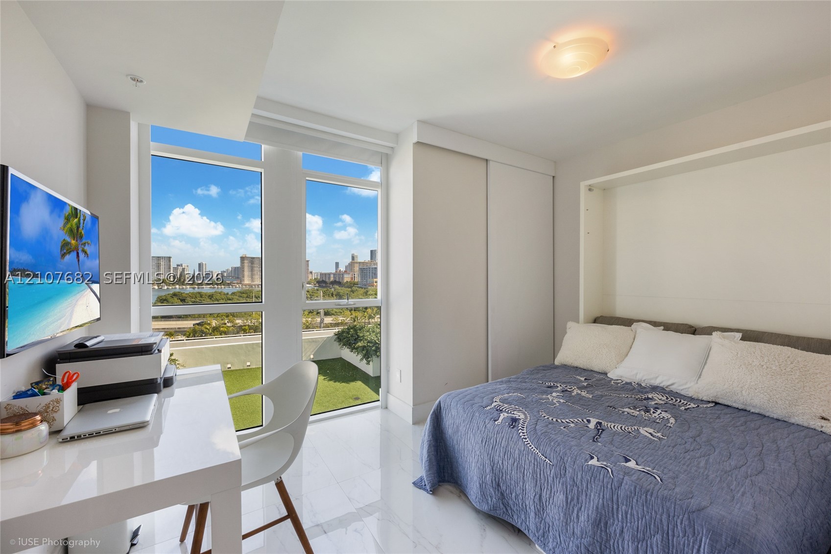 400 Sunny Isles Blvd #704, Sunny Isles Beach FL 33160