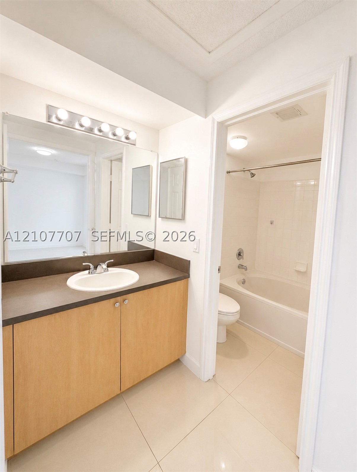 2941 NE 185th St #1311, Aventura FL 33180