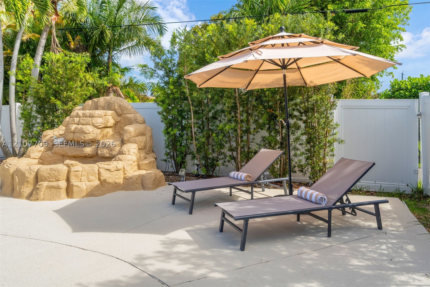 314 SE 3rd St #314, Dania Beach FL 33004