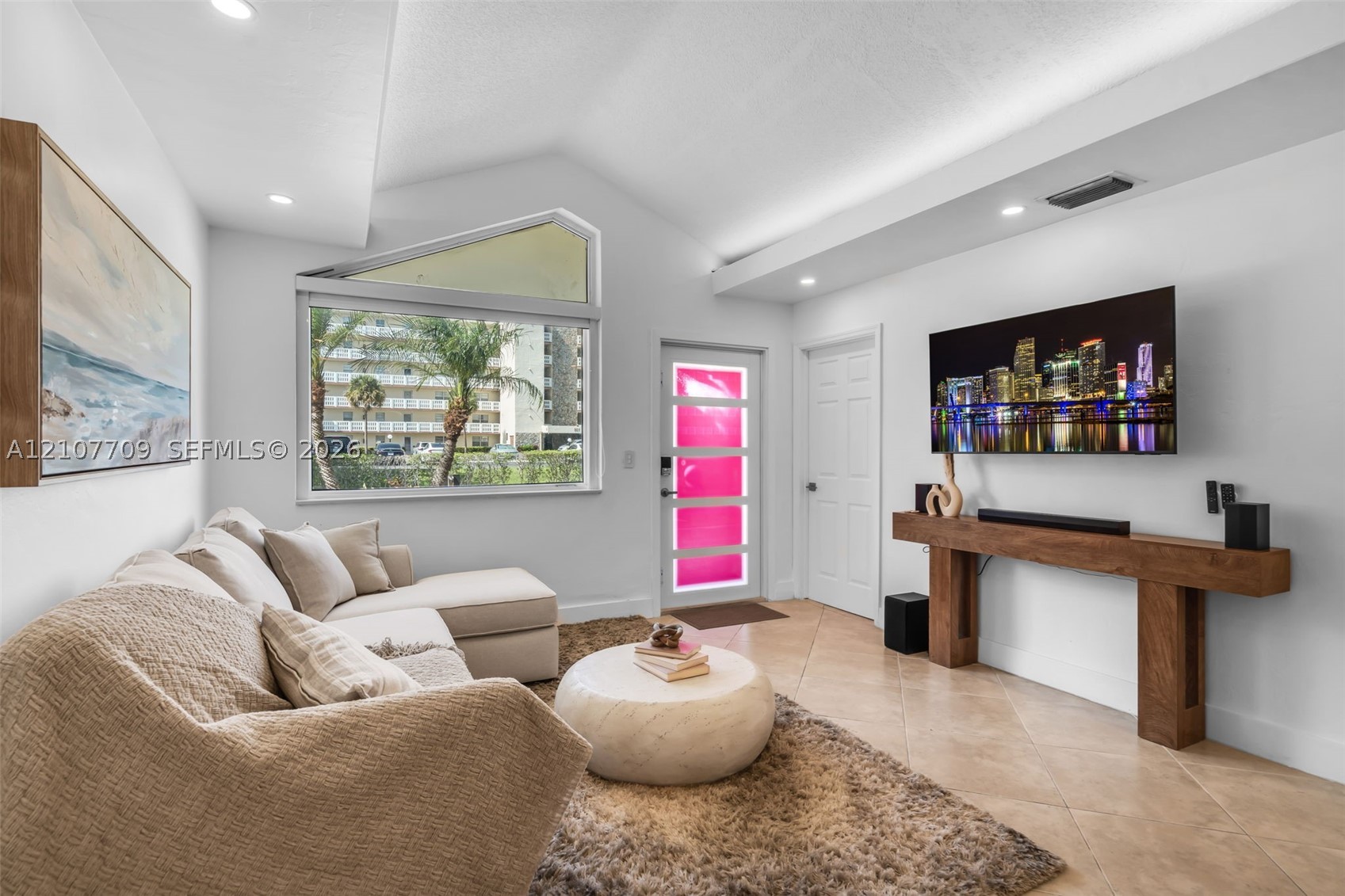 314 SE 3rd St #314, Dania Beach FL 33004