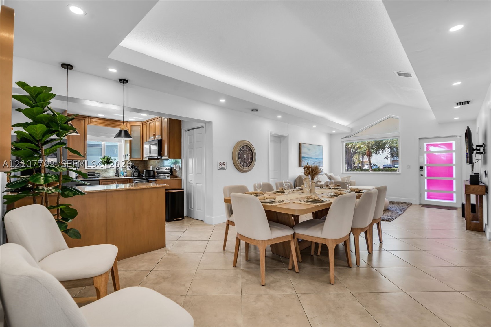 314 SE 3rd St #314, Dania Beach FL 33004