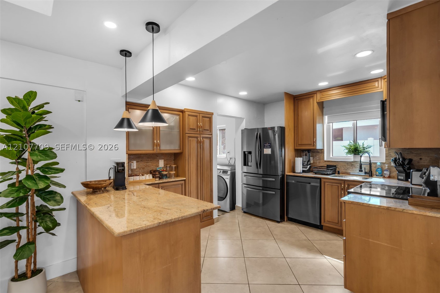314 SE 3rd St #314, Dania Beach FL 33004