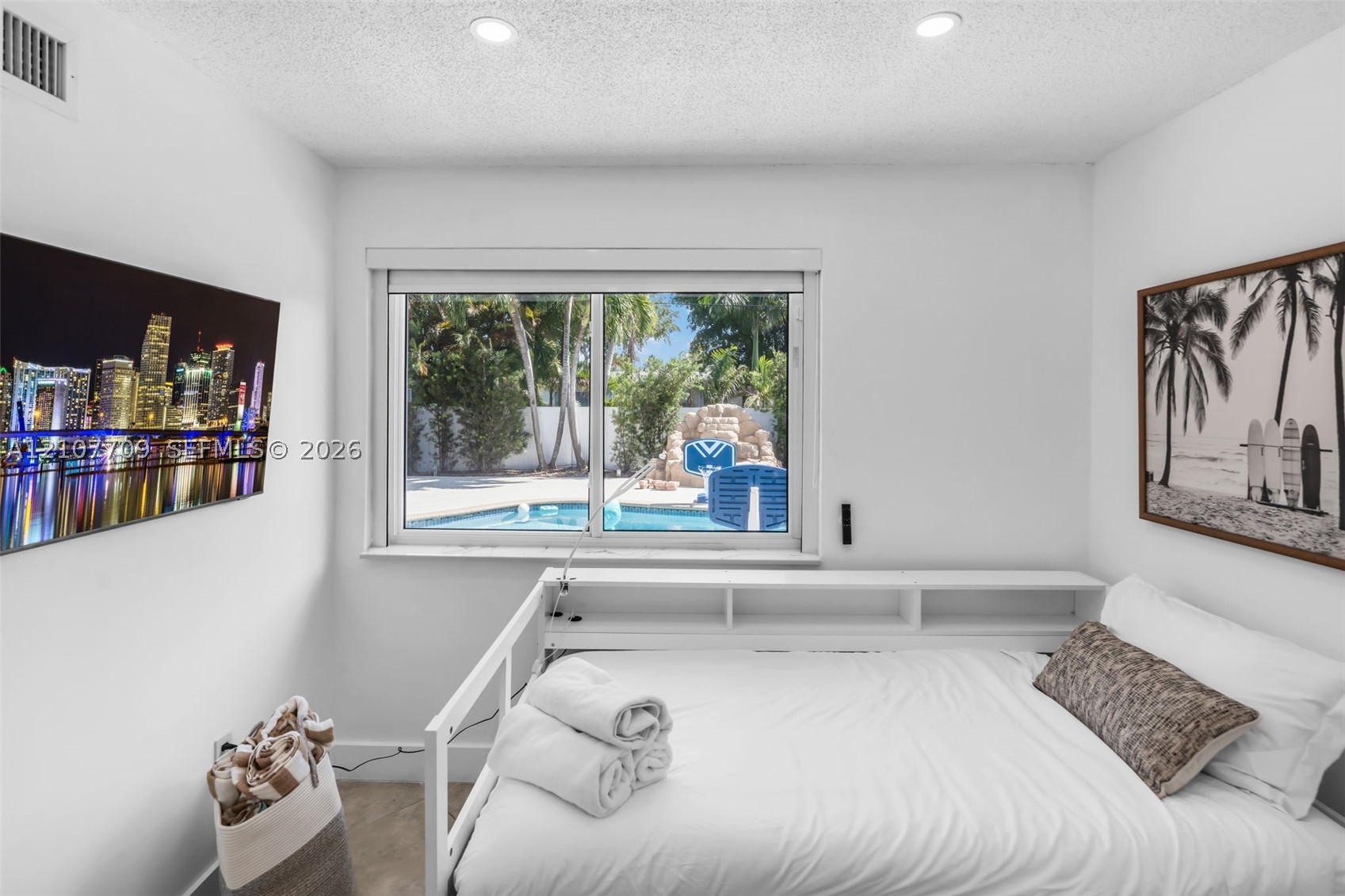 314 SE 3rd St #314, Dania Beach FL 33004