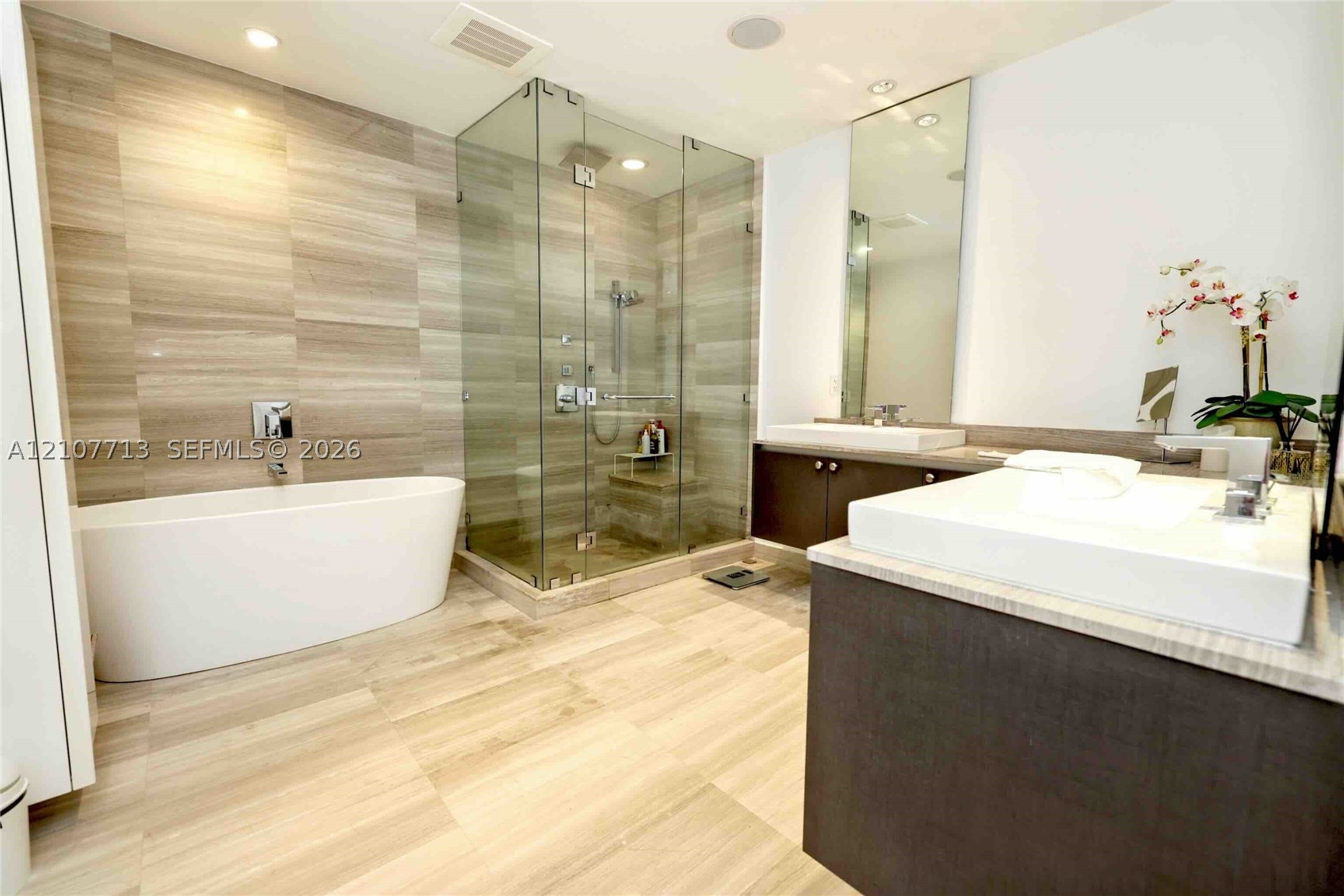 3250 NE 188th St #502, Aventura FL 33180