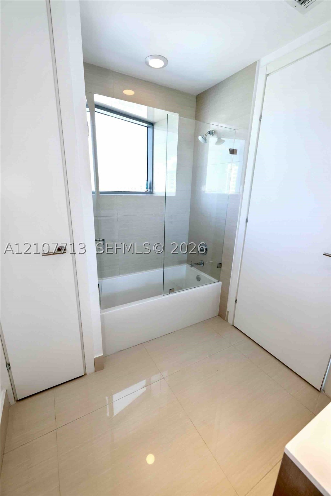 3250 NE 188th St #502, Aventura FL 33180