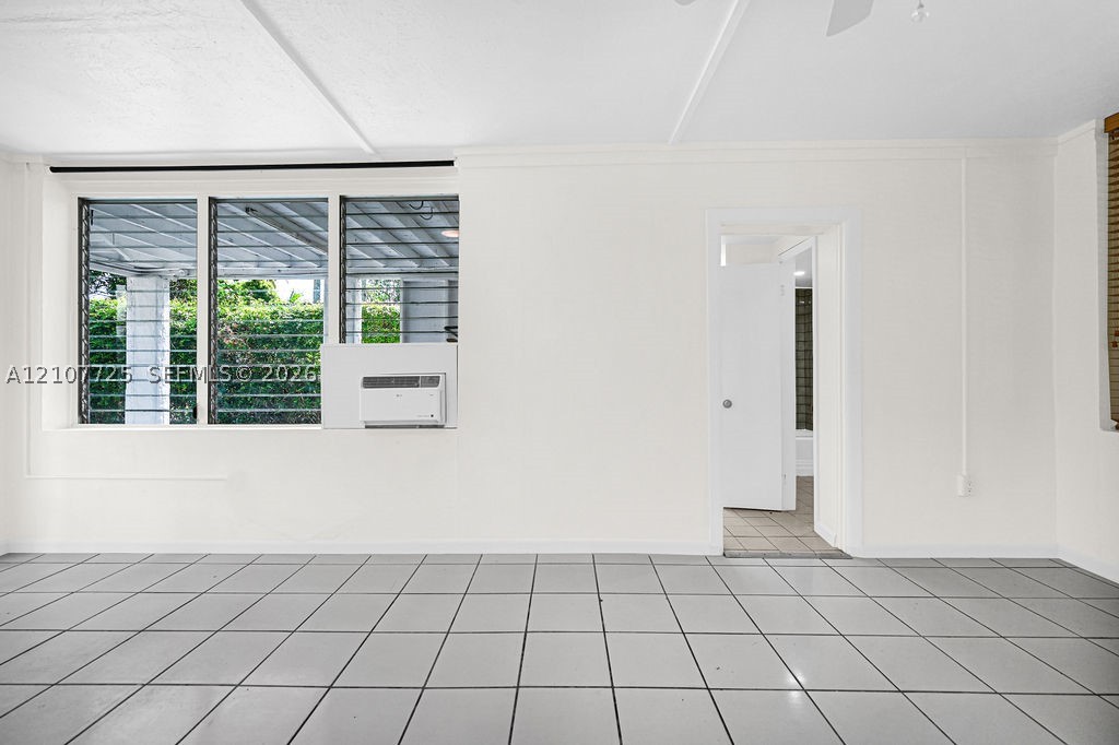 5960 SW 47th St #1, Miami FL 33155