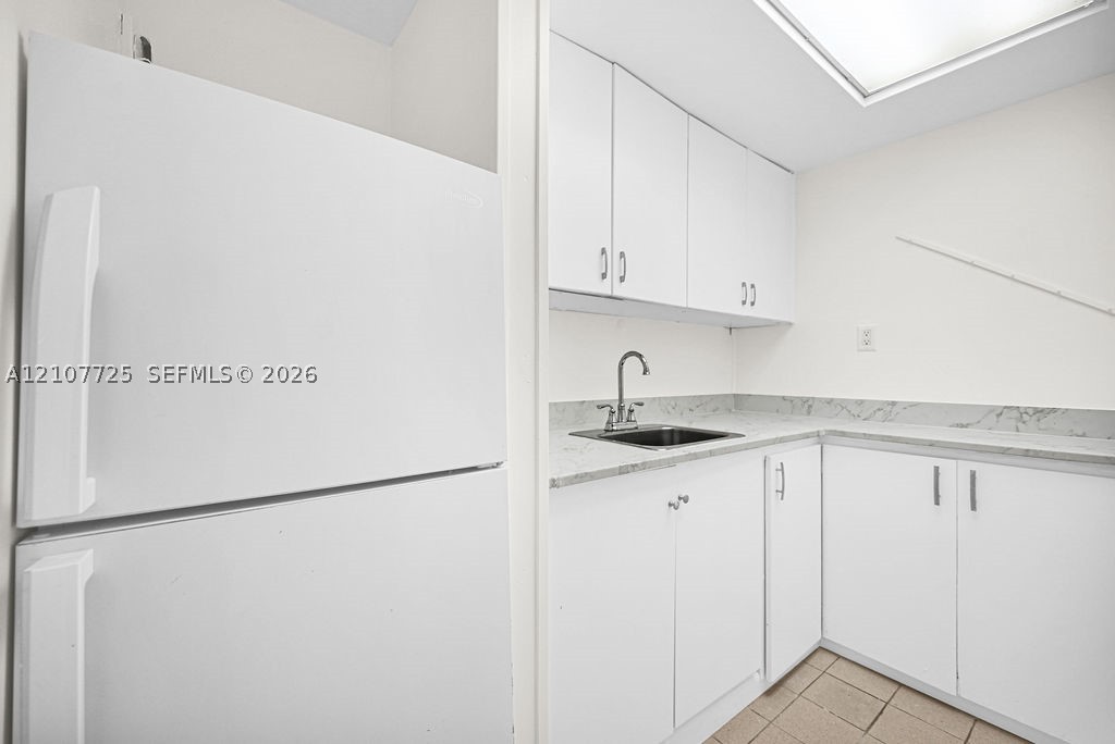 5960 SW 47th St #1, Miami FL 33155