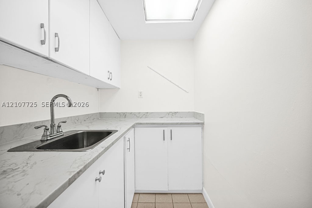5960 SW 47th St #1, Miami FL 33155