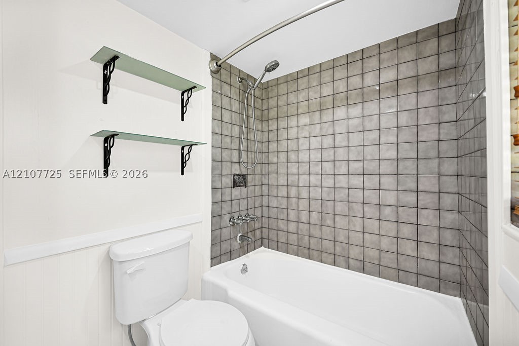 5960 SW 47th St #1, Miami FL 33155