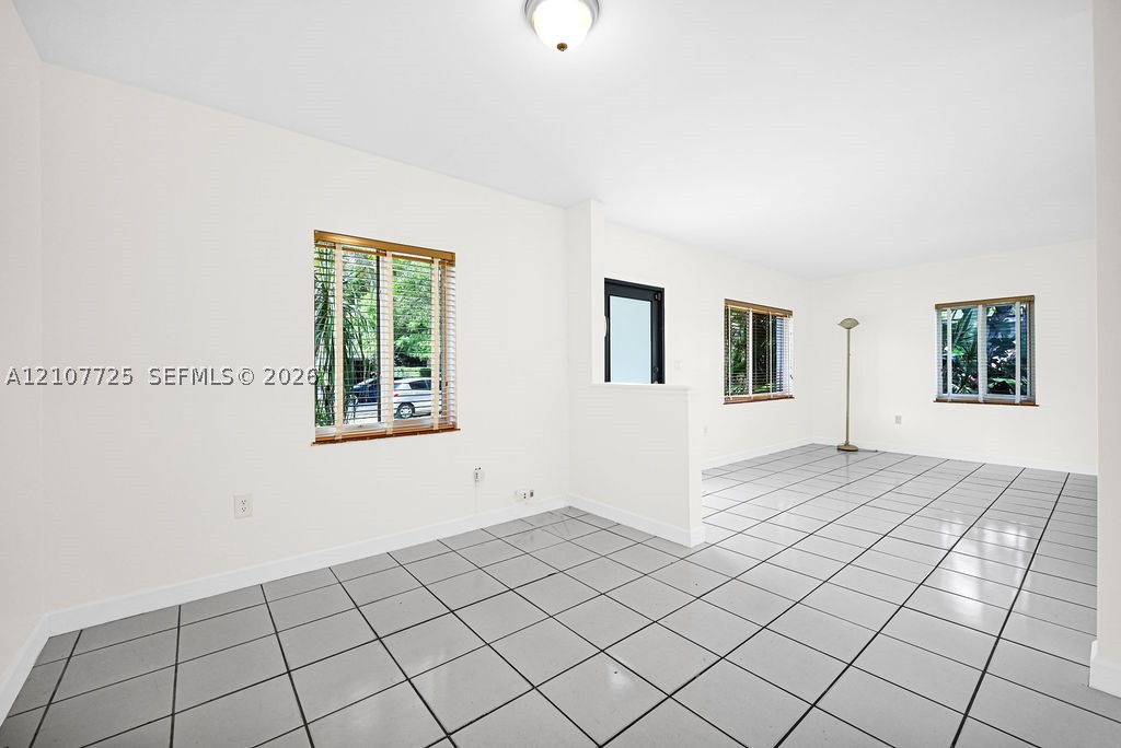 5960 SW 47th St #1, Miami FL 33155