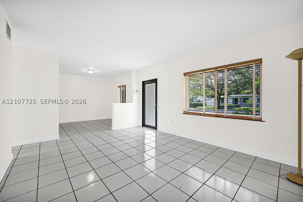 5960 SW 47th St #1, Miami FL 33155