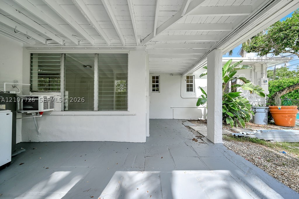 5960 SW 47th St #1, Miami FL 33155