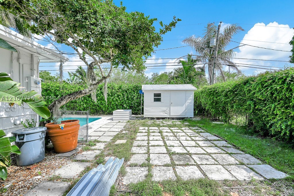 5960 SW 47th St #1, Miami FL 33155