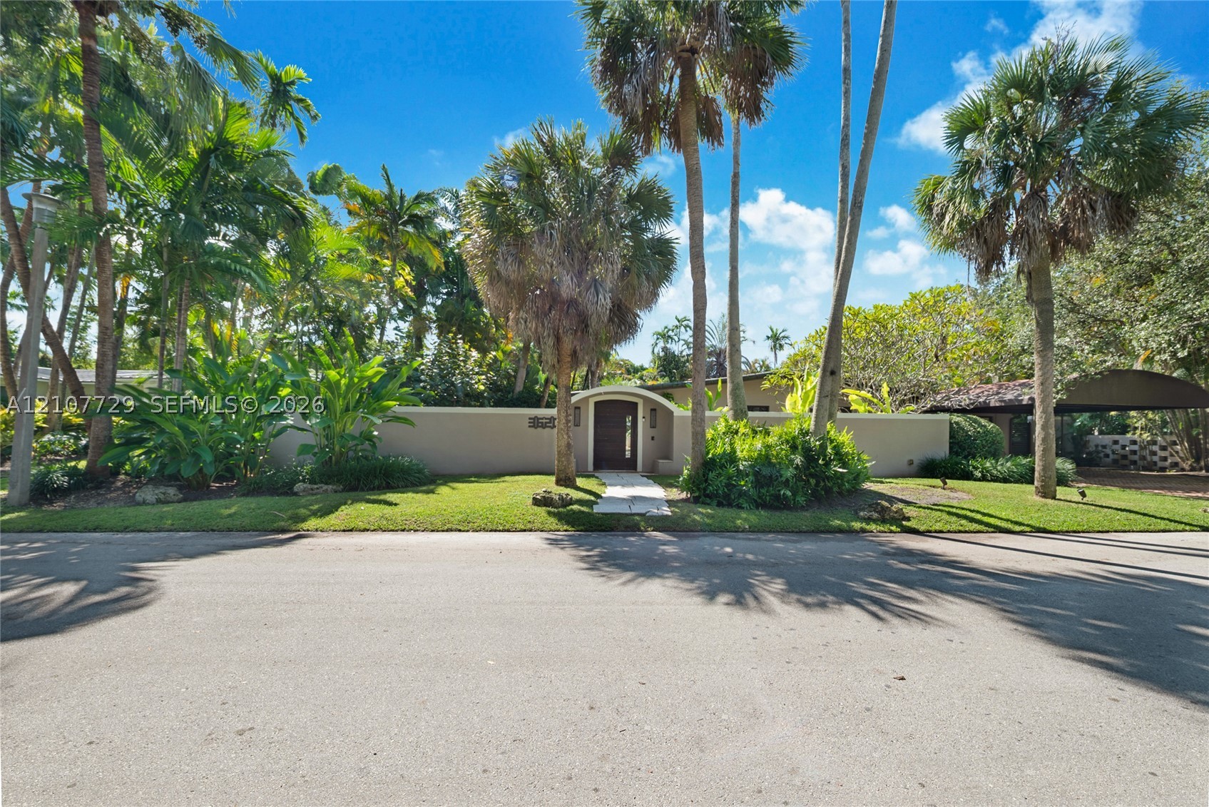 3620 Battersea Rd #3620, Miami FL 33133
