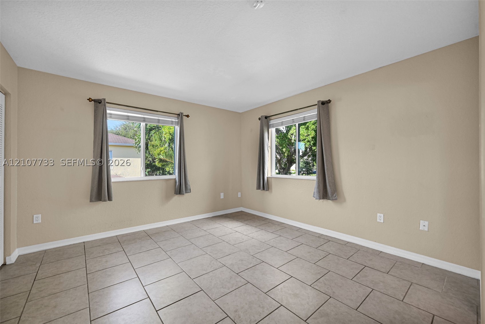 19606 SW 103rd Ct #4, Cutler Bay FL 33157