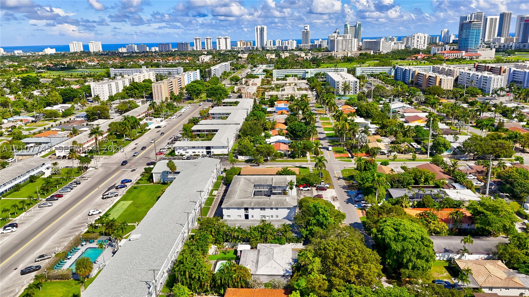901 NE 8th St, Hallandale Beach FL 33009