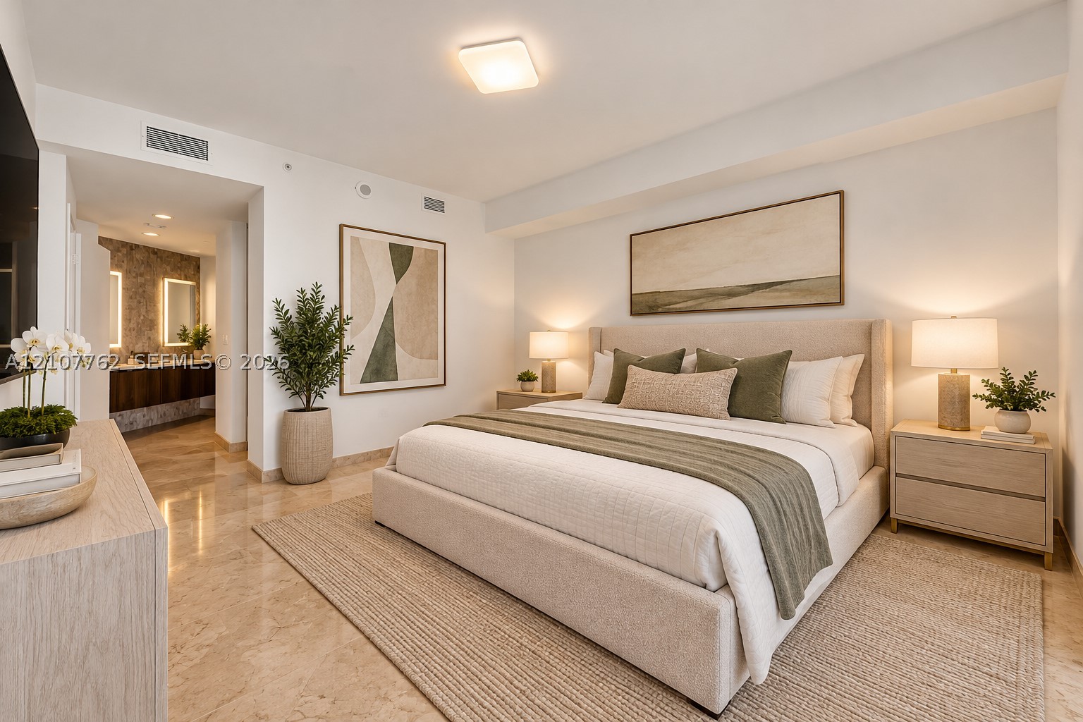 88 SW 7th St #3401, Miami FL 33130