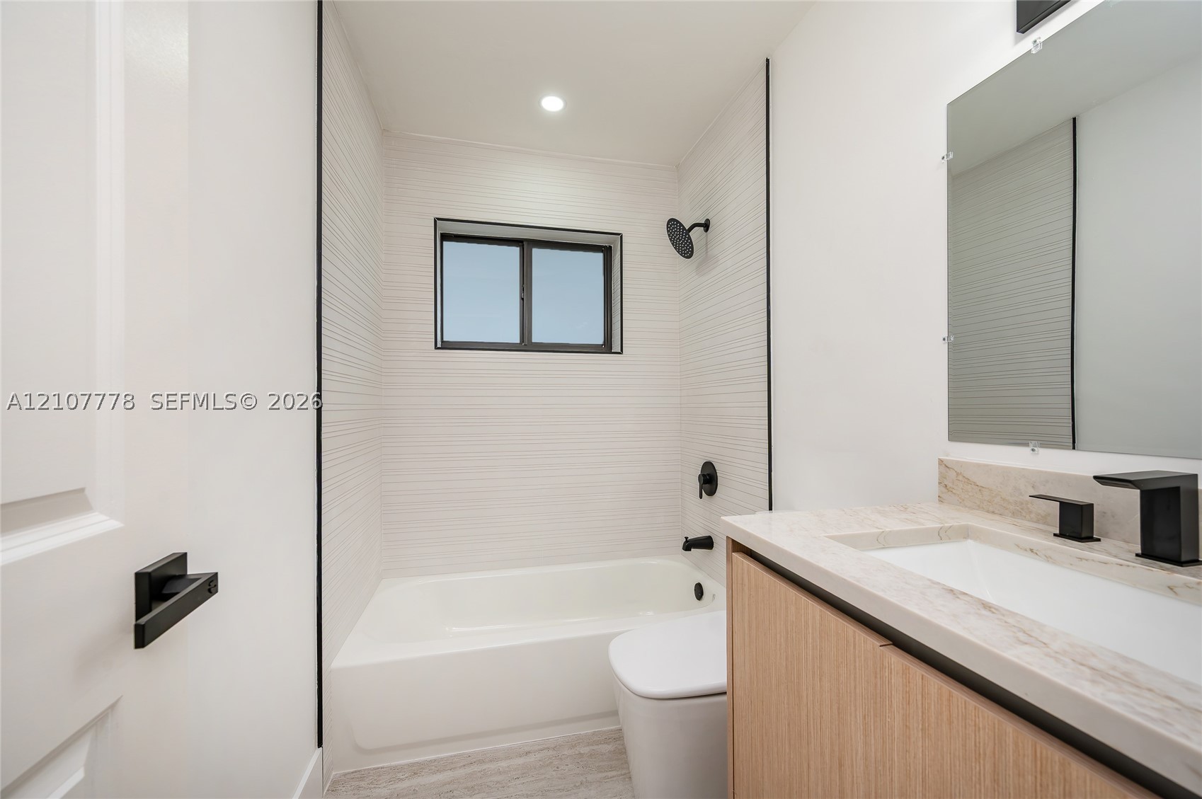 9261 SW 11th St, Miami FL 33174