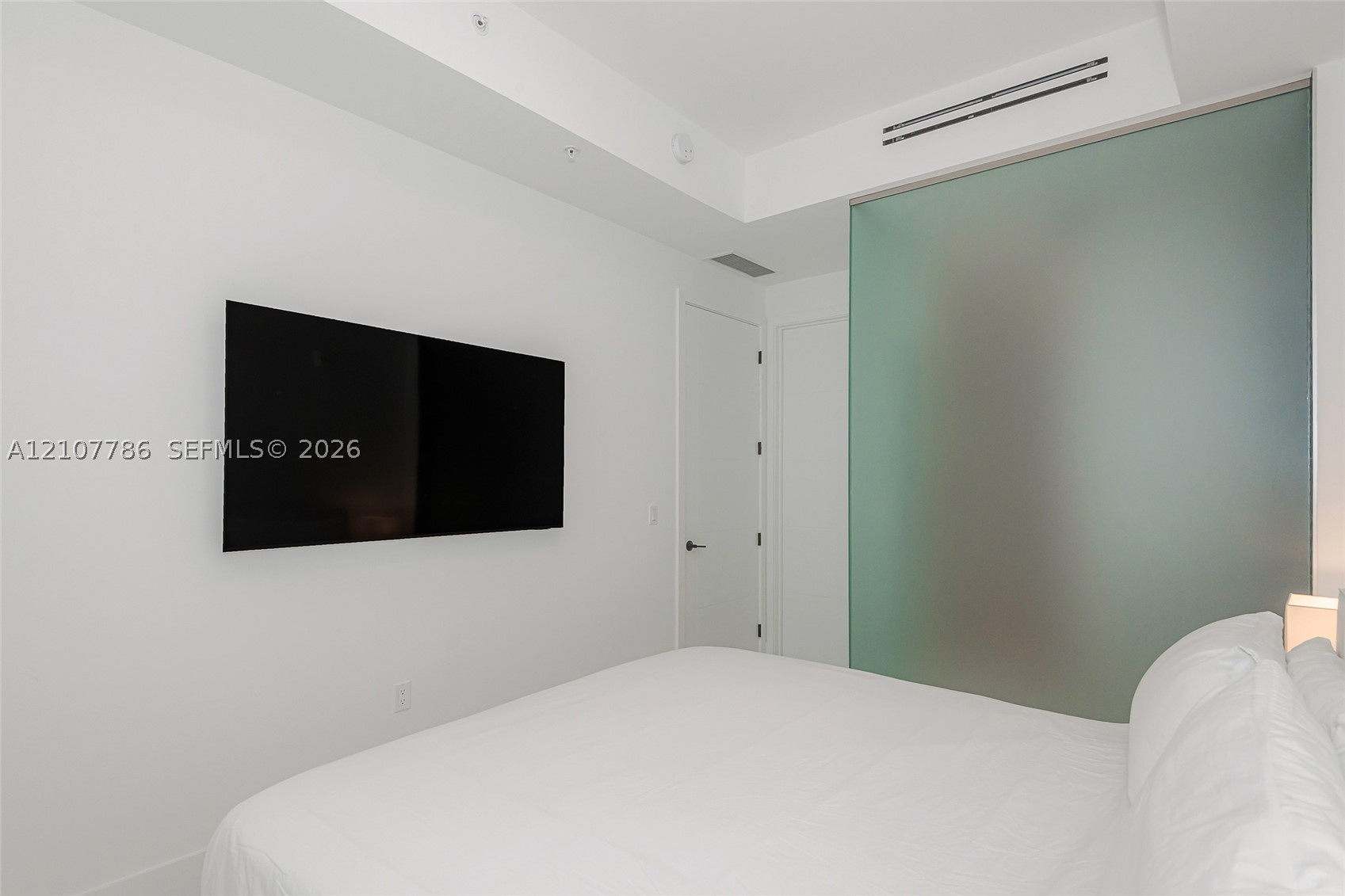 1030 15th St #214, Miami Beach FL 33139