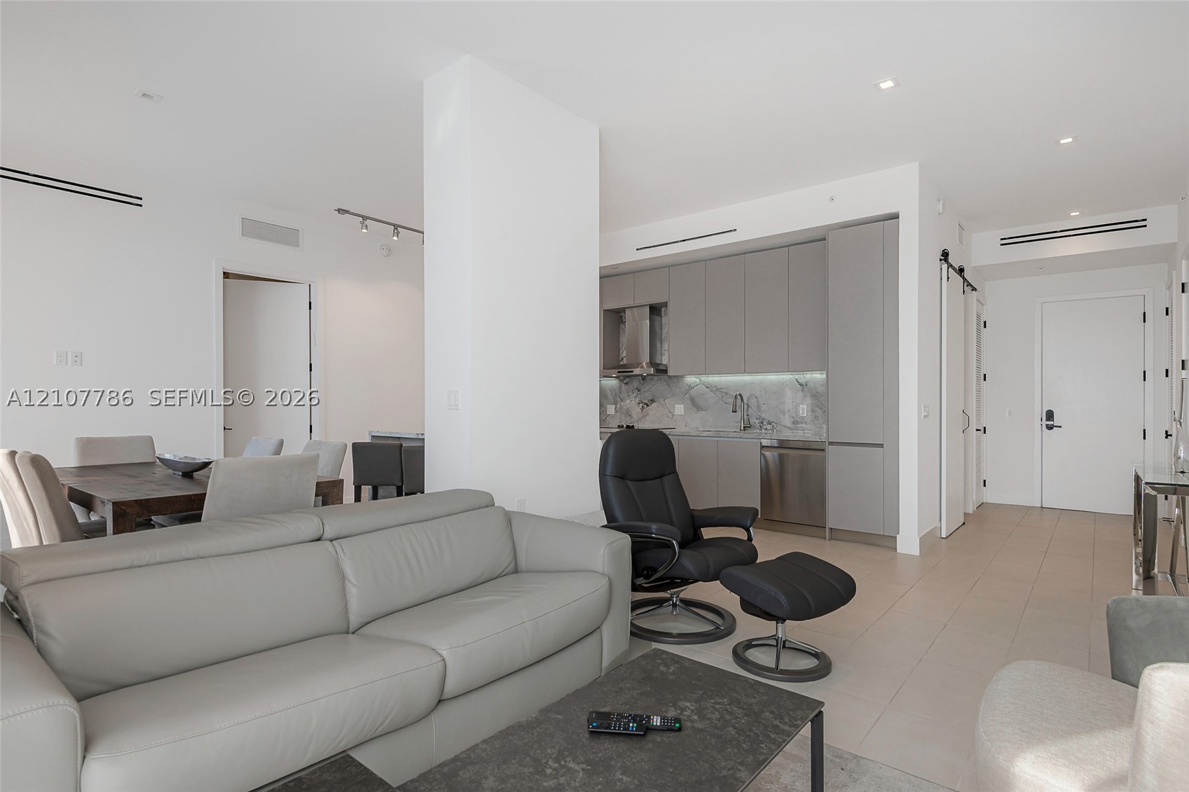 1030 15th St #214, Miami Beach FL 33139