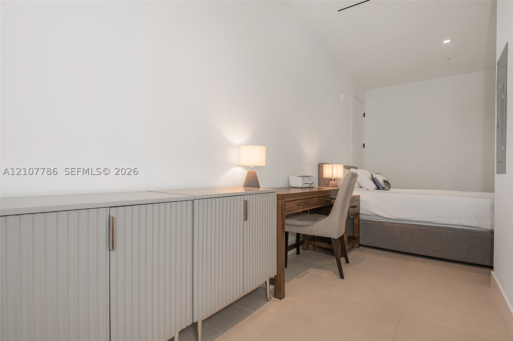 1030 15th St #214, Miami Beach FL 33139