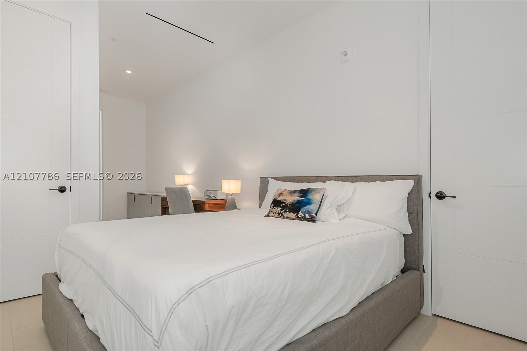 1030 15th St #214, Miami Beach FL 33139