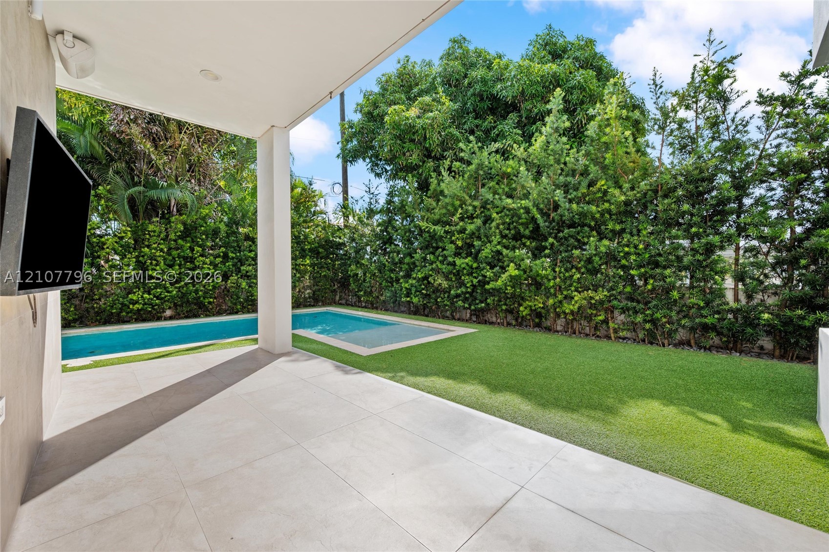 9181 Carlyle Ave, Surfside FL 33154