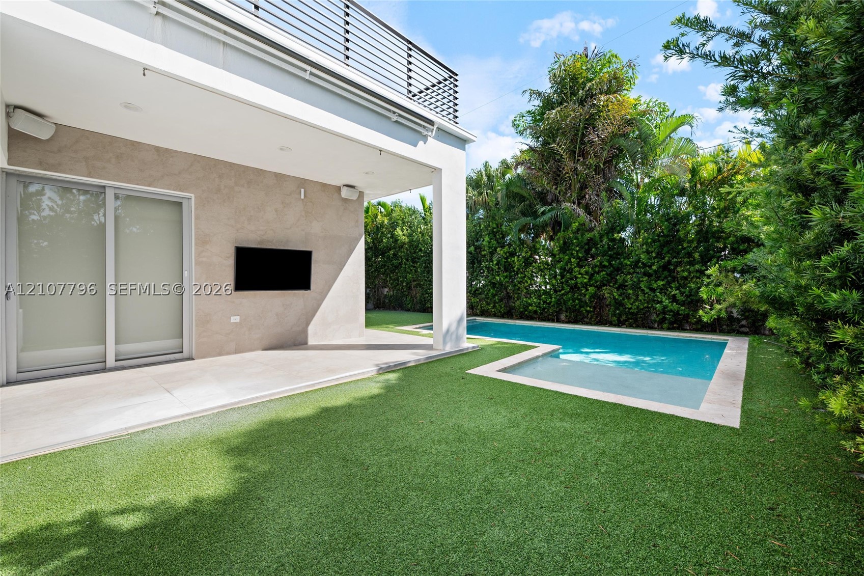 9181 Carlyle Ave, Surfside FL 33154
