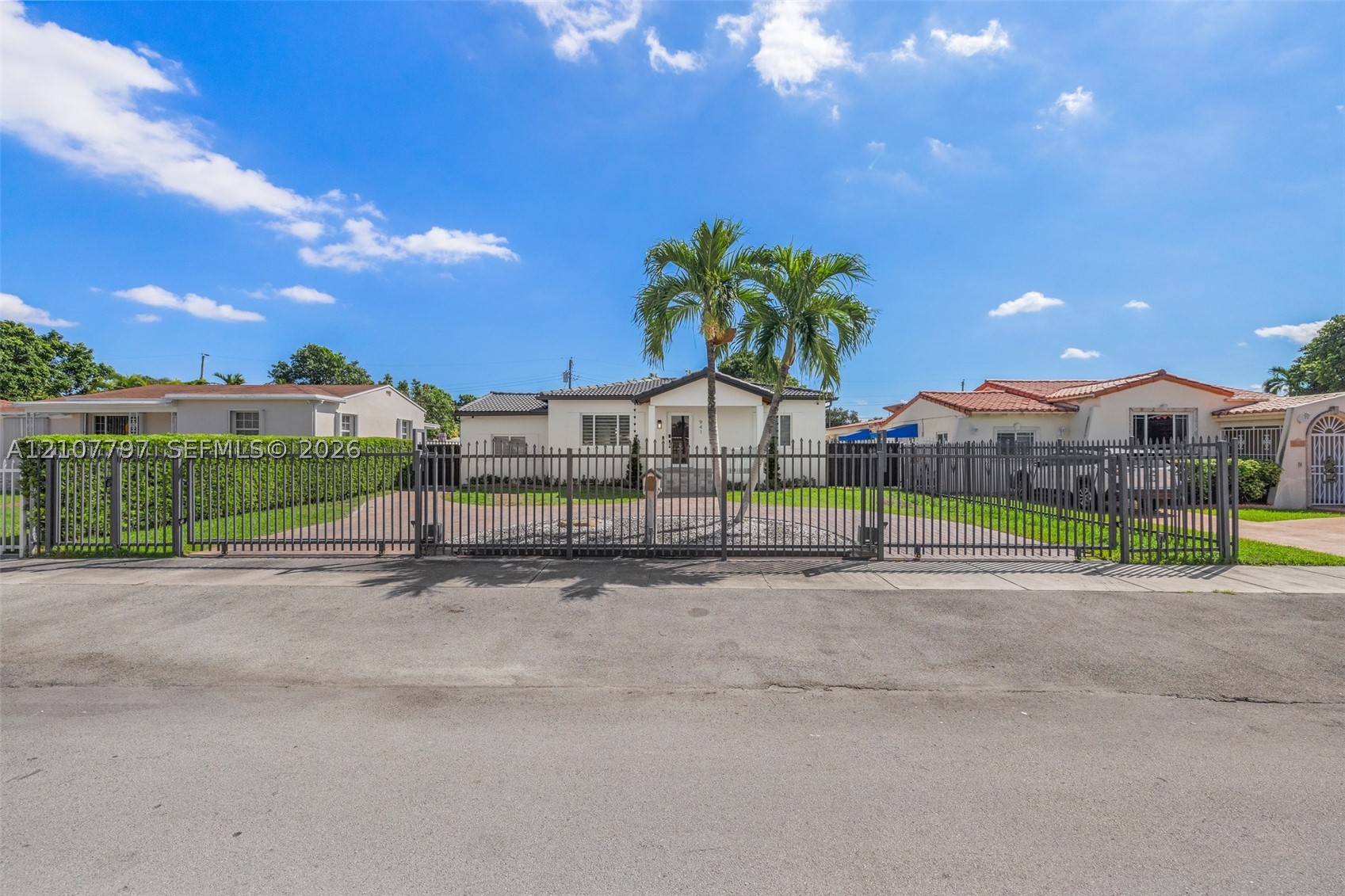 941 NW 40th Ave, Miami FL 33126