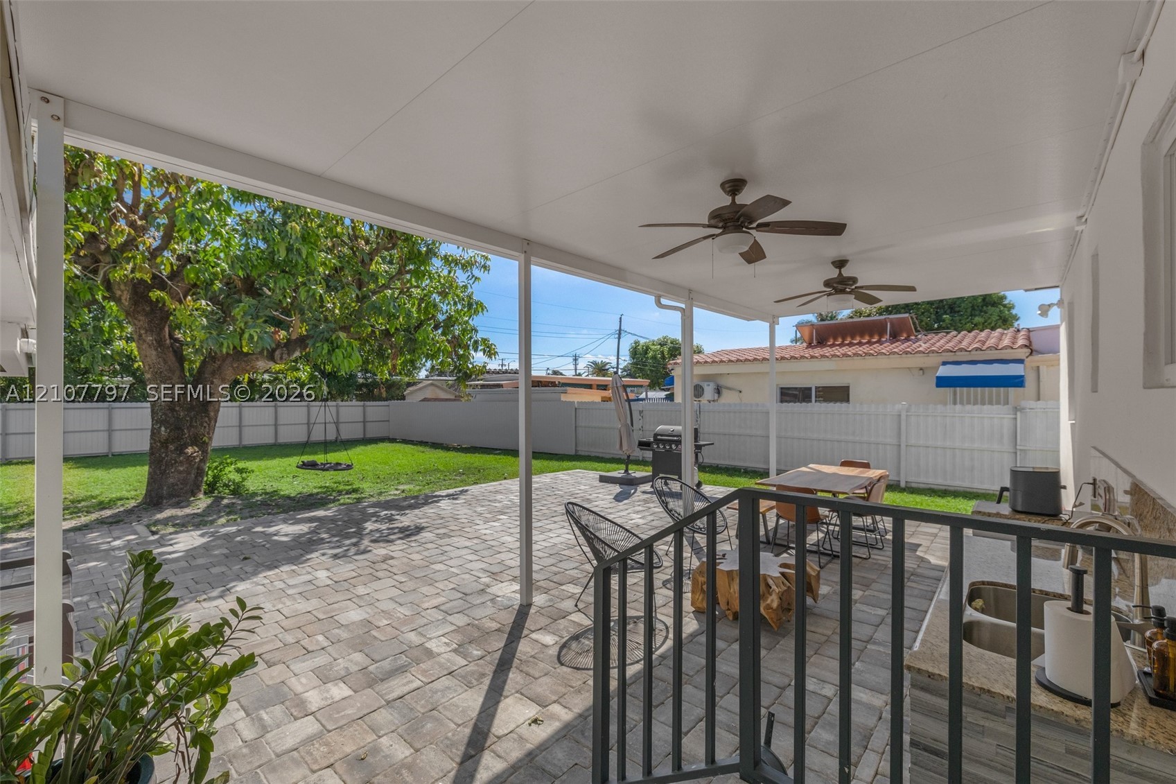 941 NW 40th Ave, Miami FL 33126