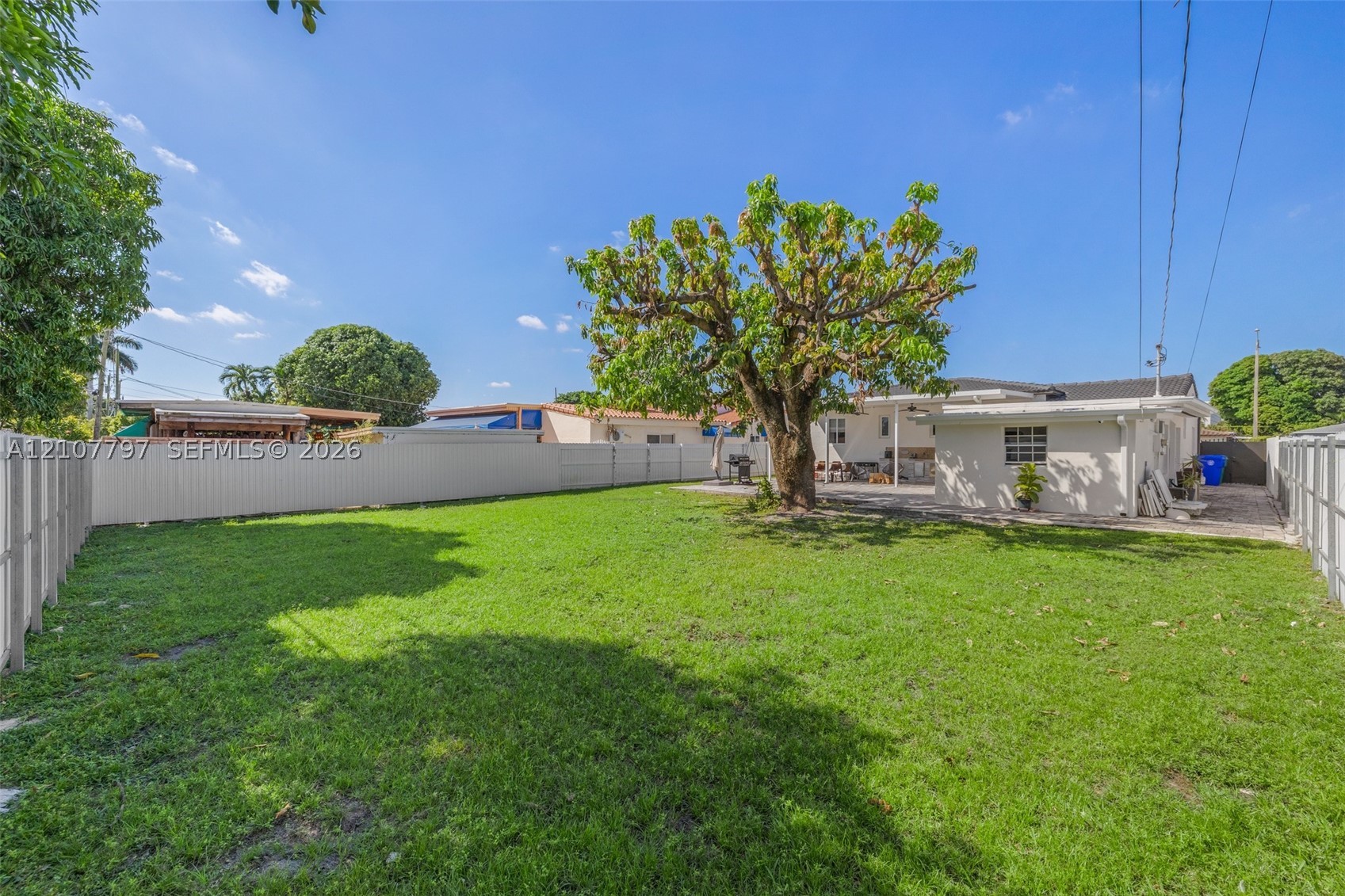 941 NW 40th Ave, Miami FL 33126