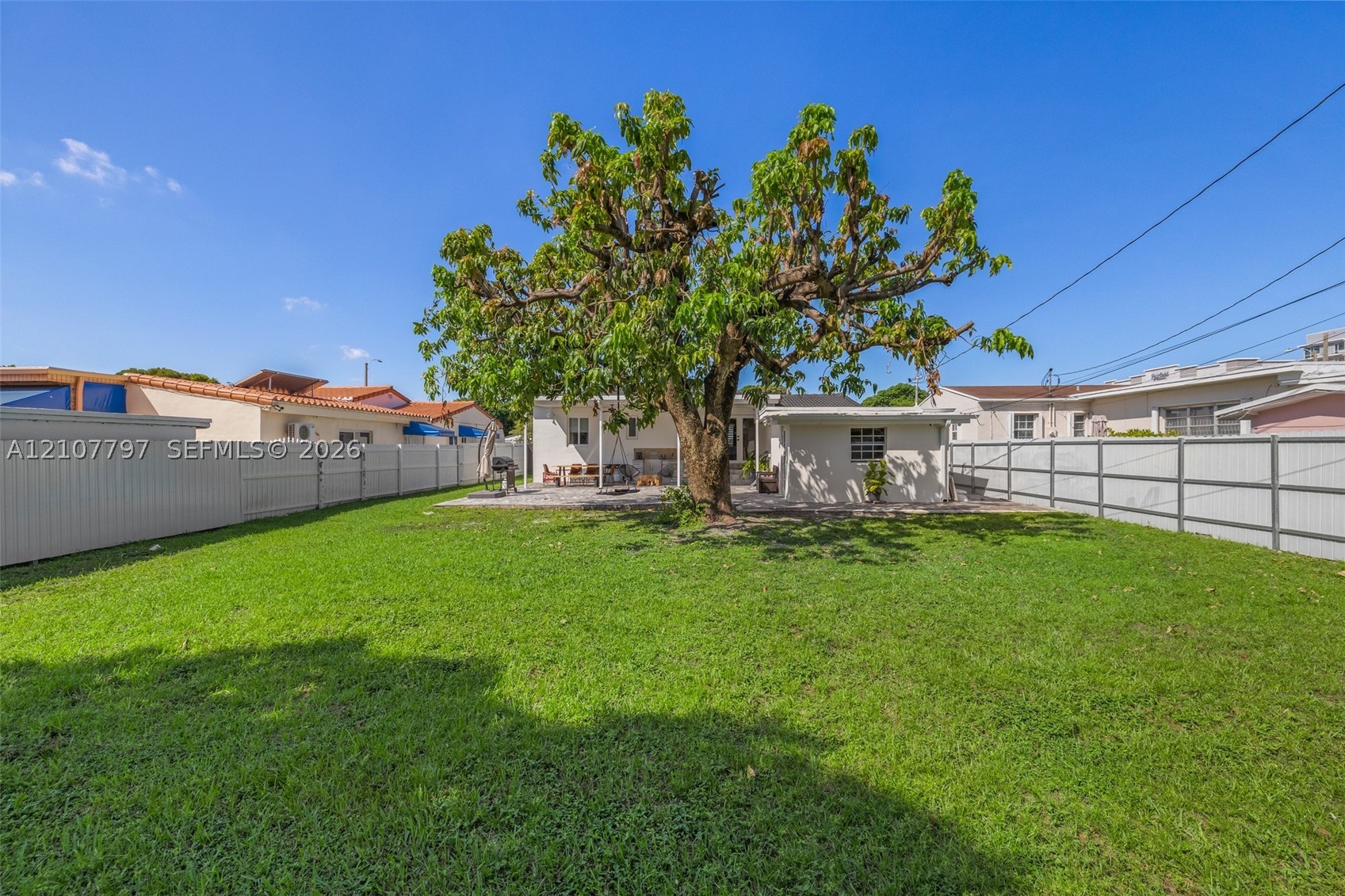 941 NW 40th Ave, Miami FL 33126