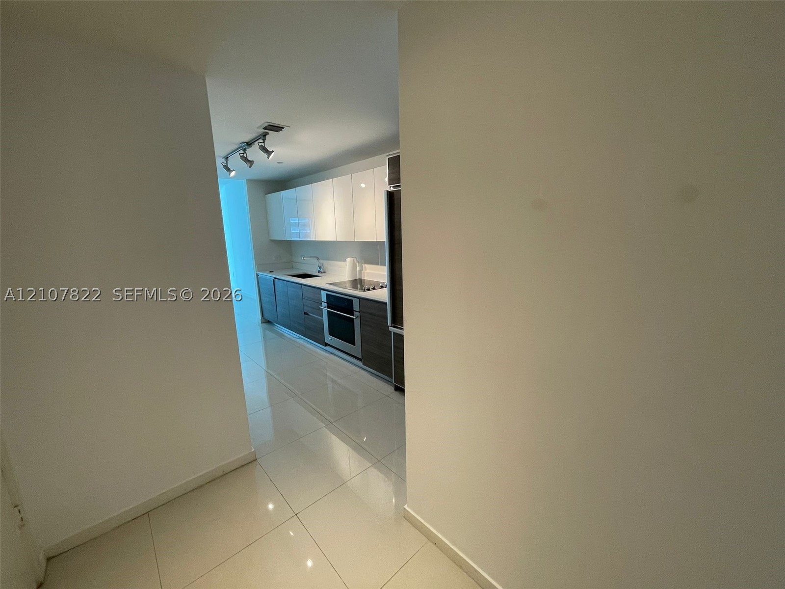 1100 S Miami Ave #1806, Miami FL 33130