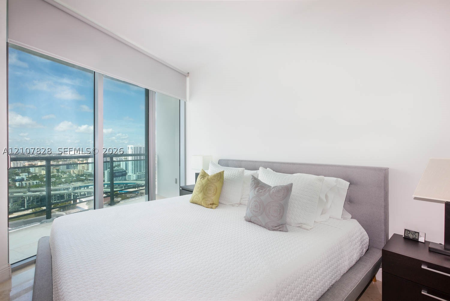 350 S Miami Ave #3014, Miami FL 33130