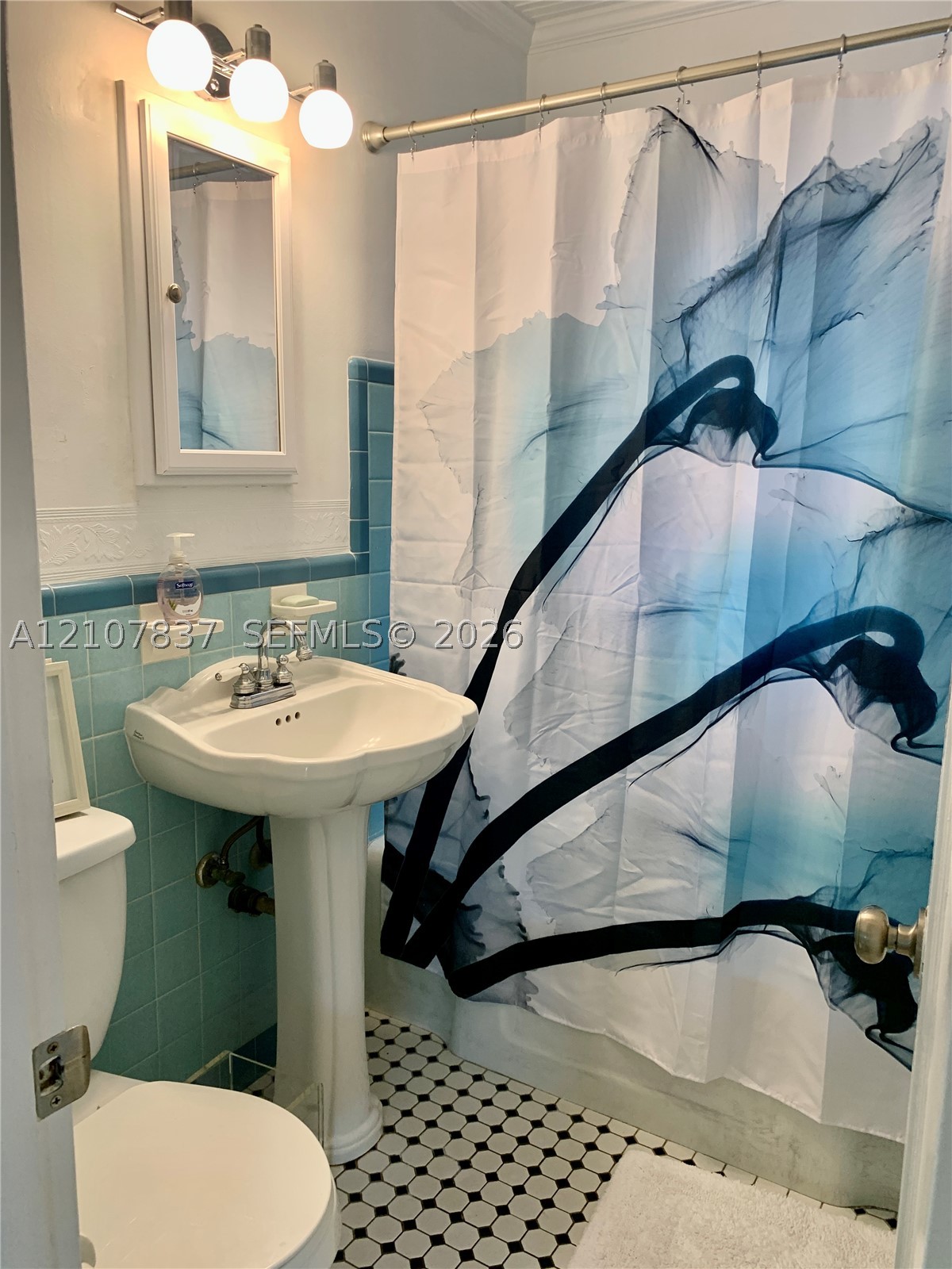 845 SW 11th Ct, Fort Lauderdale FL 33315