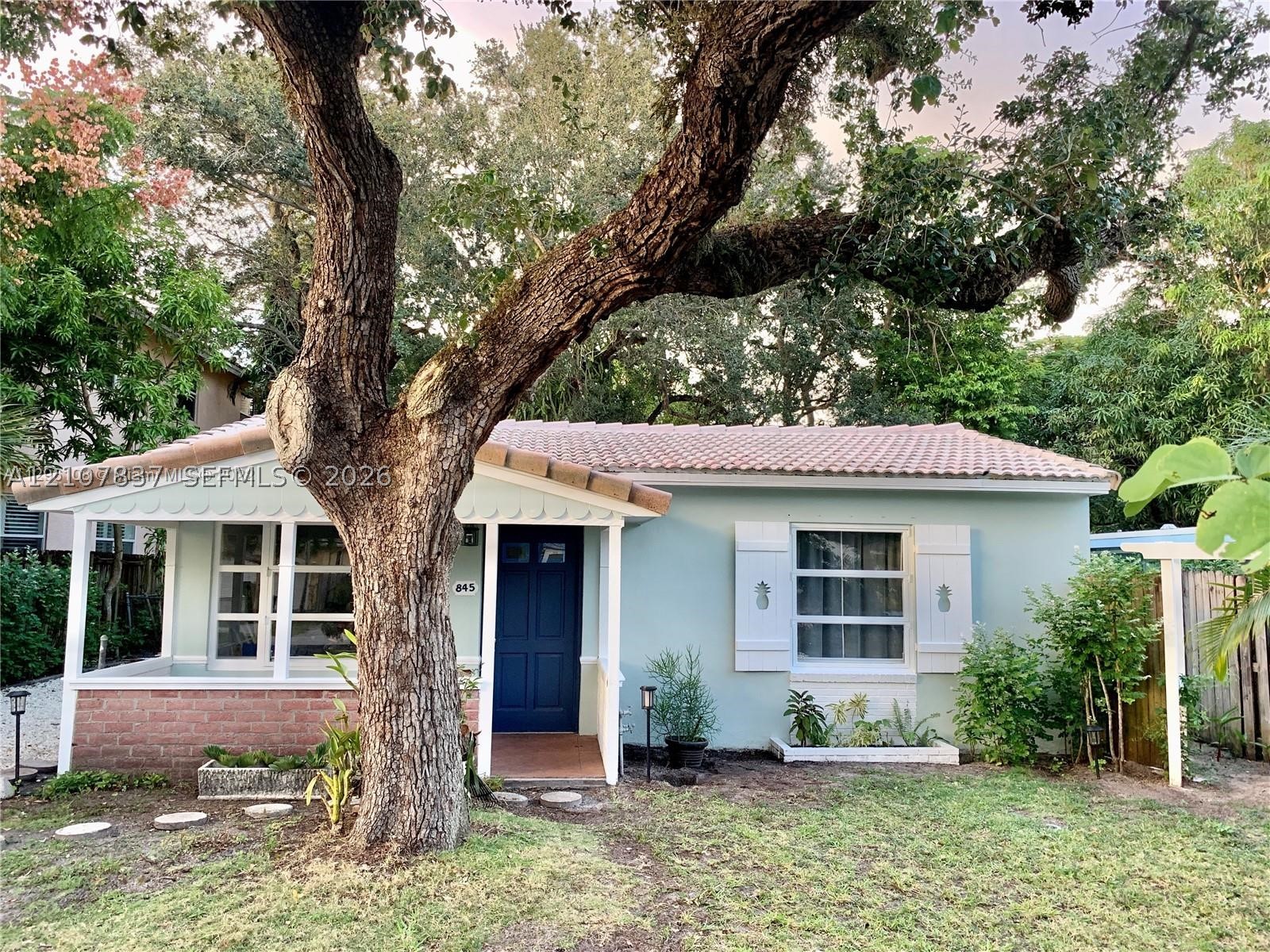845 SW 11th Ct, Fort Lauderdale FL 33315
