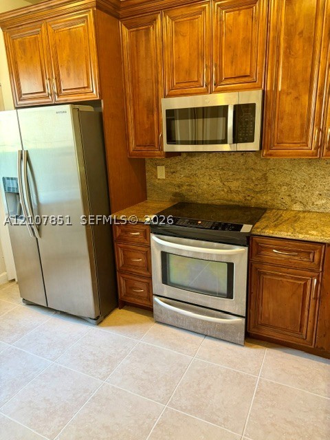 15800 SW 92nd Ave #11B, Palmetto Bay FL 33157