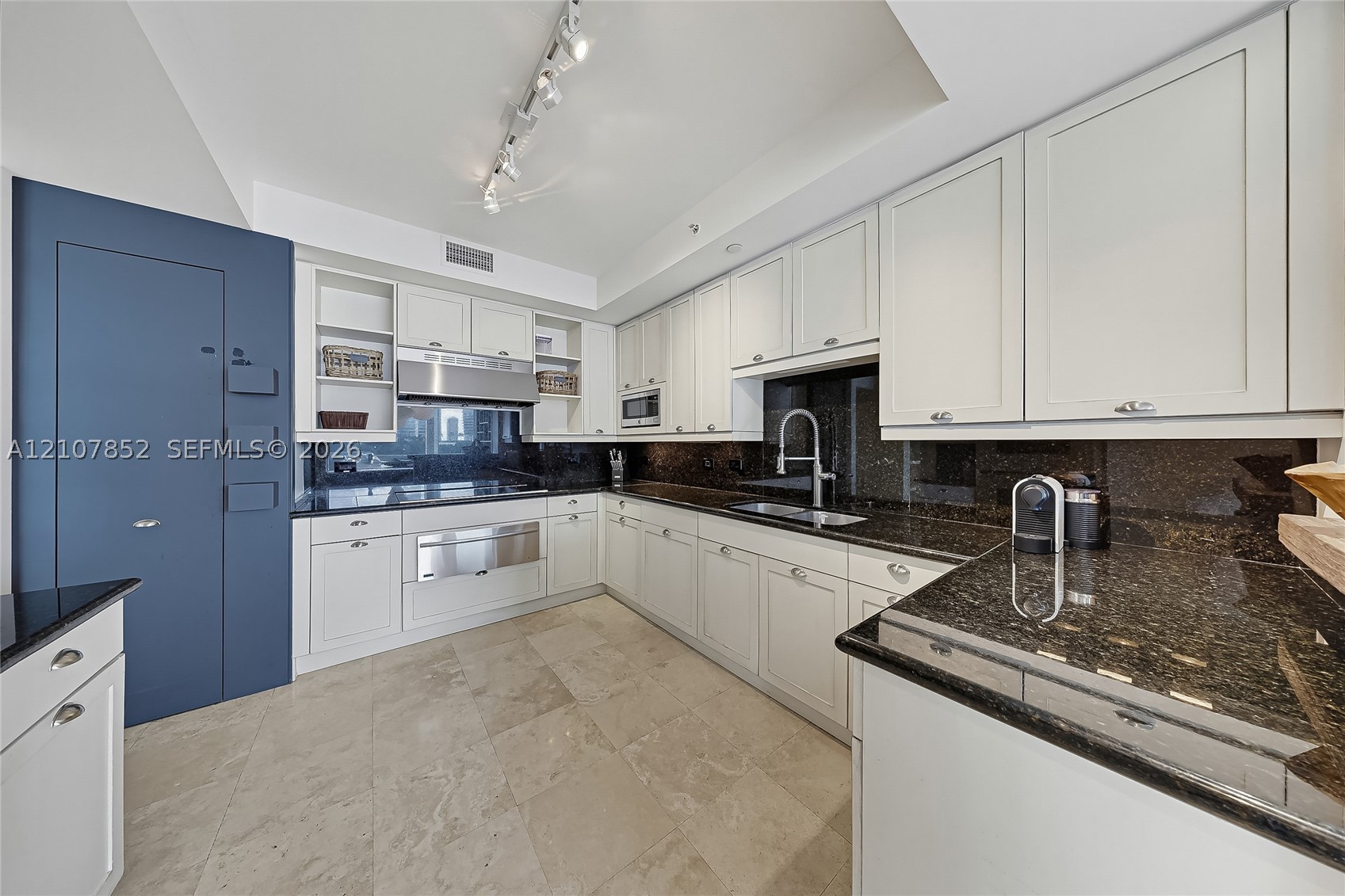 3201 NE 183rd St #301, Aventura FL 33160