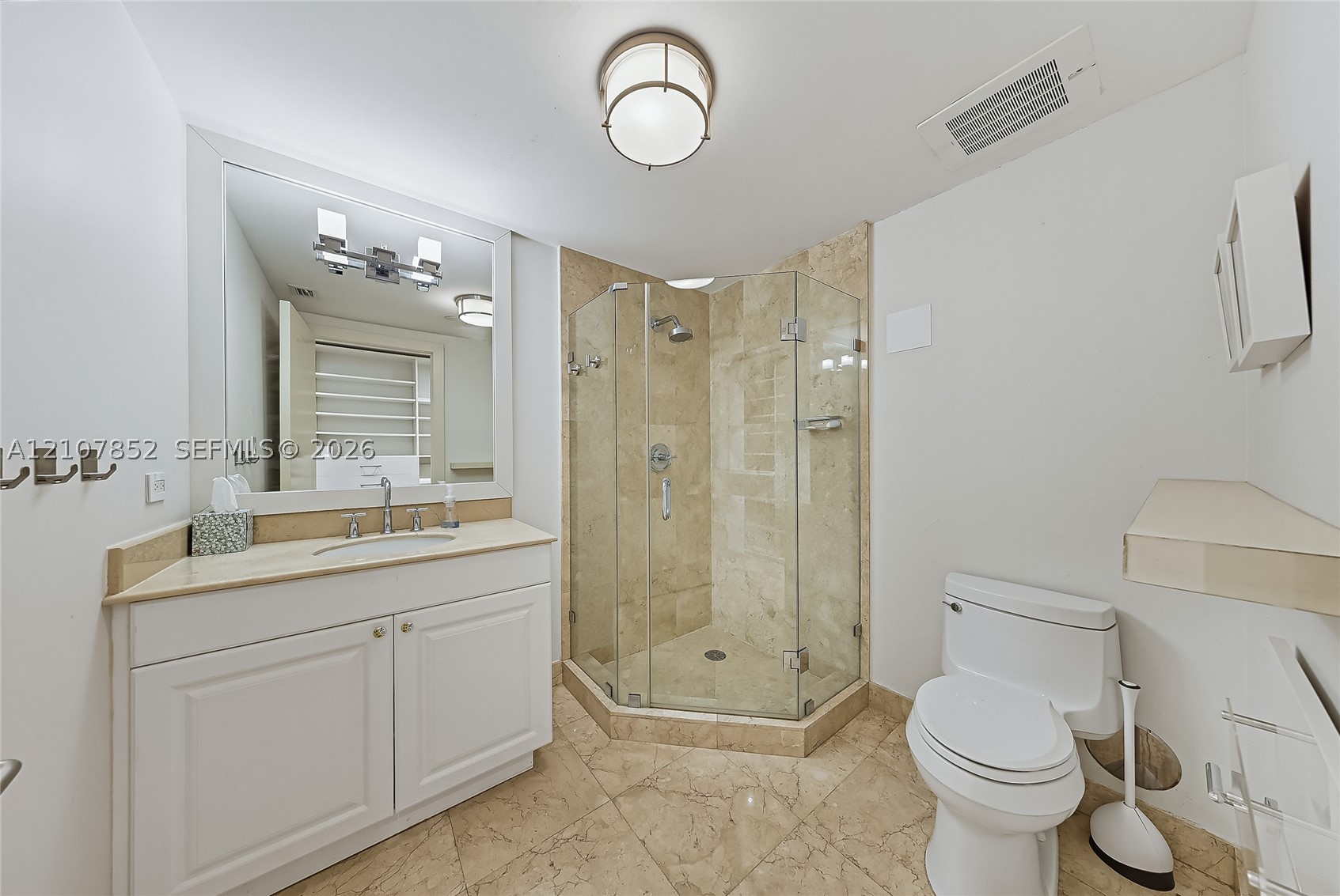 3201 NE 183rd St #301, Aventura FL 33160