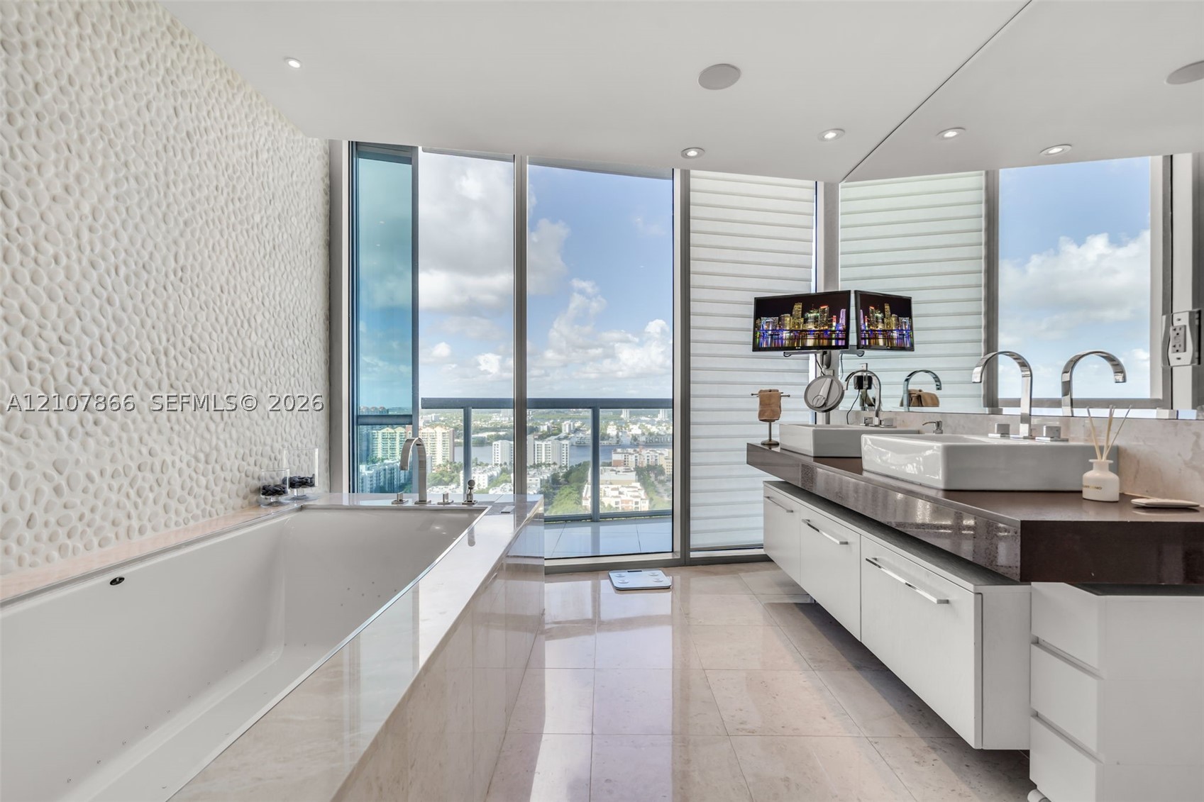 17121 Collins Ave #2608, Sunny Isles Beach FL 33160