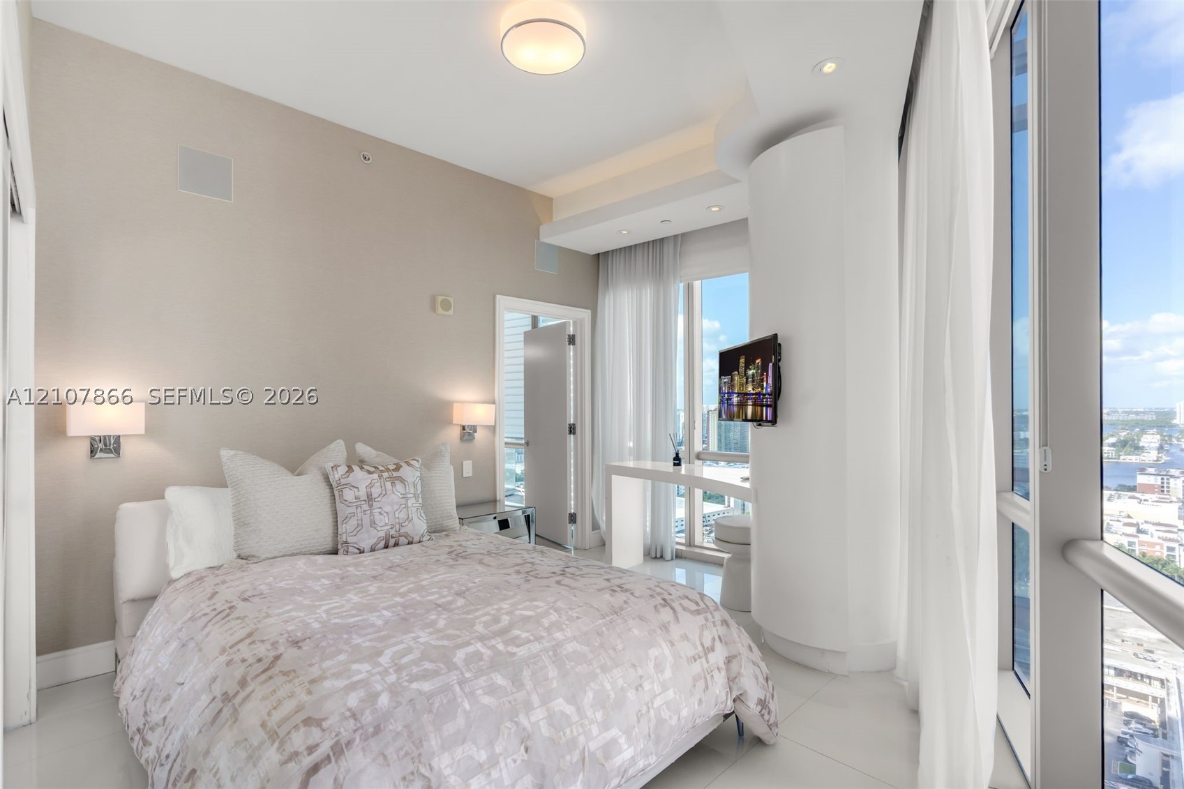 17121 Collins Ave #2608, Sunny Isles Beach FL 33160