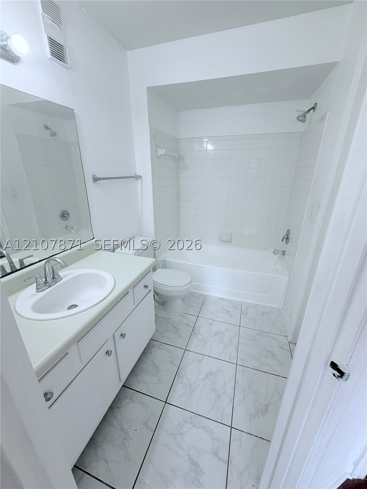 3450 N Pinewalk Dr N #438, Margate FL 33063